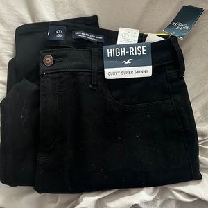 Hollister Curvy Super Skinny High Rise Black Jeans